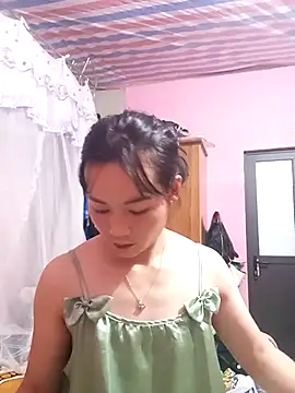 dorothyxx online show from October 15, 2025, 10:26 am