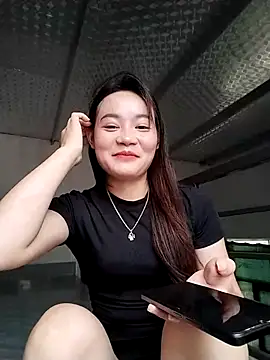 dorothyxx online show from April 27, 2026, 3:04 am