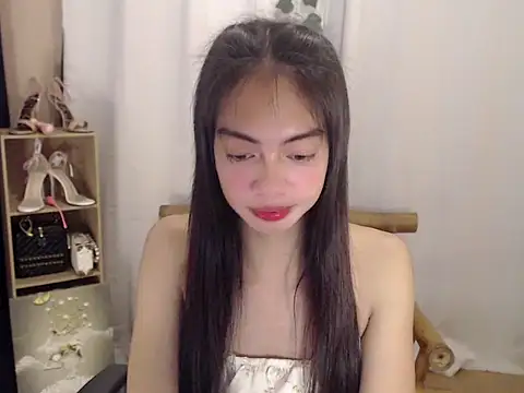 Snapshot of LovelyMaya69 chatting on September 22, 2025, 6:48 am LovelyMaya69 online show from September 22, 2025, 6:48 am