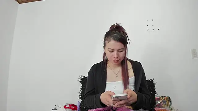 Snapshot of Valen_tina chatting on September 21, 2025, 1:46 pm Valen tina online show from September 21, 2025, 1:46 pm