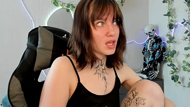 Elastikisss online show from May 7, 2026, 7:58 am