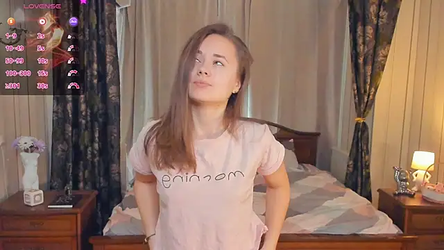 Snapshot of Crysta1Eva_ chatting on November 3, 2025, 7:20 am Crysta1Eva online show from November 3, 2025, 7:20 am