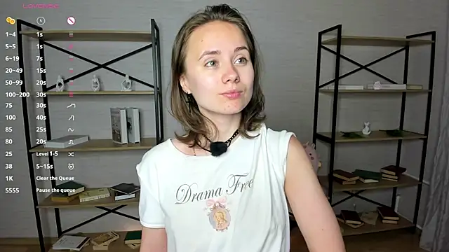Crysta1Eva  online show from July 4, 2026, 7:31 pm