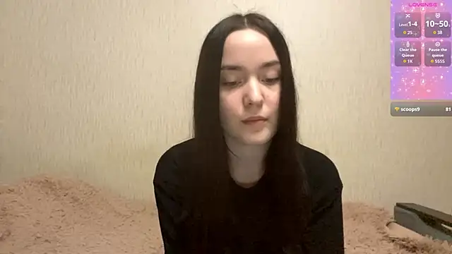 Snapshot of VividSienna chatting on November 14, 2025, 3:00 pm VividSienna online show from November 14, 2025, 3:00 pm