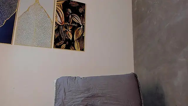 Snapshot of dylan_cross_ chatting on December 4, 2025, 11:19 am dylan cross online show from December 4, 2025, 11:19 am