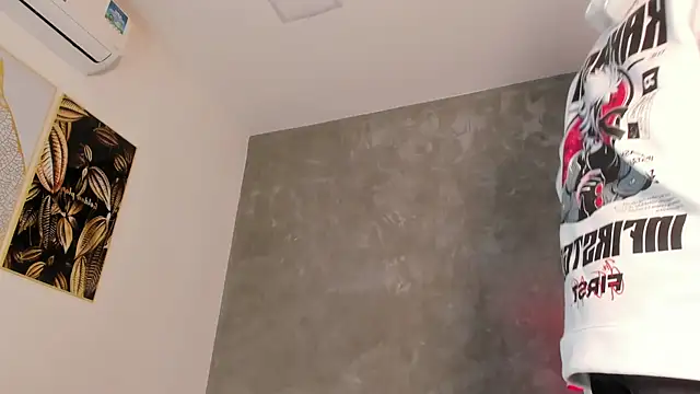 Snapshot of dylan_cross_ chatting on January 10, 2026, 11:23 am dylan cross online show from January 10, 2026, 11:23 am