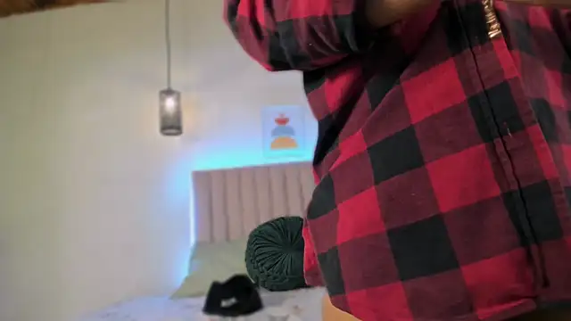 Snapshot of danika_moriii chatting on October 23, 2025, 11:24 pm danika moriii online show from October 23, 2025, 11:24 pm