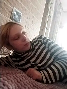 Snapshot of Ponka2011 chatting on October 26, 2025, 6:19 am Ponka2011 online show from October 26, 2025, 6:19 am