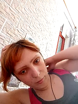 Snapshot of Ponka2011 chatting on June 20, 2026, 5:10 am Ponka2011 online show from June 20, 2026, 5:10 am