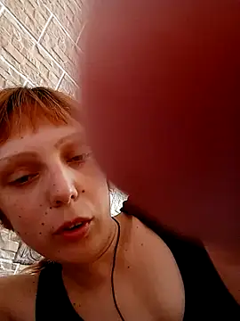 Snapshot of Ponka2011 chatting on June 28, 2026, 5:02 am Ponka2011 online show from June 28, 2026, 5:02 am