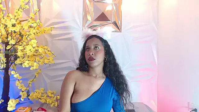 Snapshot of Taira_Bms chatting on October 20, 2025, 3:29 am Taira Bms online show from October 20, 2025, 3:29 am