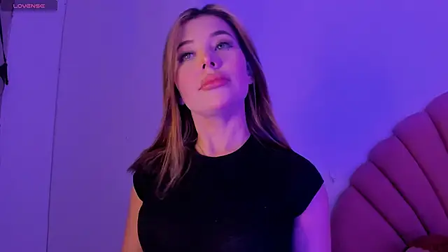 Snapshot of nicol_gw7 chatting on October 15, 2025, 4:56 am nicol gw7 online show from October 15, 2025, 4:56 am