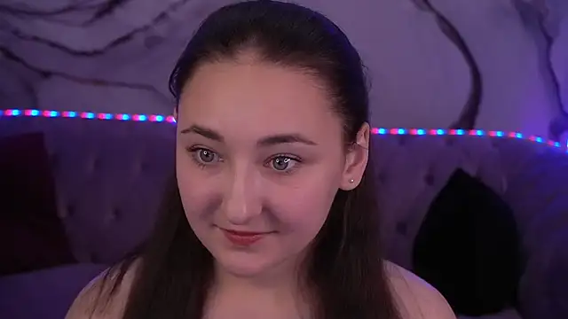 Snapshot of SashaDuvalle chatting on September 27, 2025, 6:40 am SashaDuvalle online show from September 27, 2025, 6:40 am