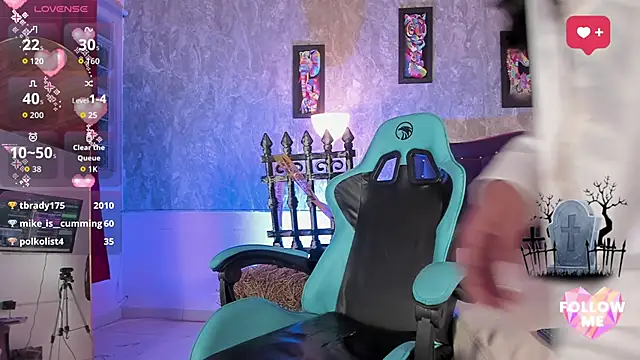 Snapshot of Lauren_smiles chatting on November 1, 2025, 4:14 am Lauren smiles online show from November 1, 2025, 4:14 am