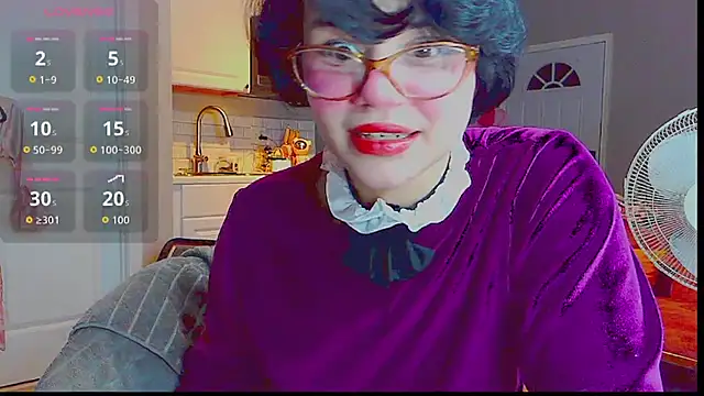 Snapshot of LunaMilav chatting on October 4, 2025, 2:31 am LunaMilav online show from October 4, 2025, 2:31 am