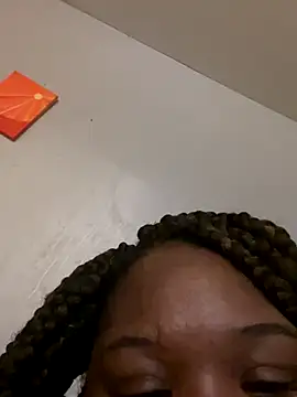ChocolateKissesBaee online show from September 27, 2025, 2:27 am