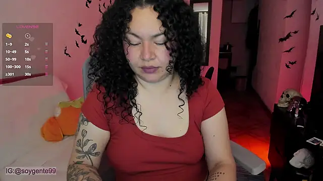 Snapshot of Chubby_Licius chatting on October 26, 2025, 11:09 pm Chubby Licius online show from October 26, 2025, 11:09 pm