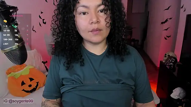 Snapshot of Chubby_Licius chatting on October 31, 2025, 11:06 pm Chubby Licius online show from October 31, 2025, 11:06 pm