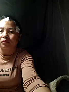 Snapshot of xuxulovezz chatting on September 23, 2025, 11:57 am xuxulovezz online show from September 23, 2025, 11:57 am