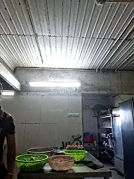 Snapshot of xuxulovezz chatting on October 30, 2025, 1:51 am xuxulovezz online show from October 30, 2025, 1:51 am