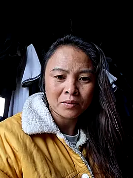 Snapshot of xuxulovezz chatting on November 3, 2025, 2:02 am xuxulovezz online show from November 3, 2025, 2:02 am