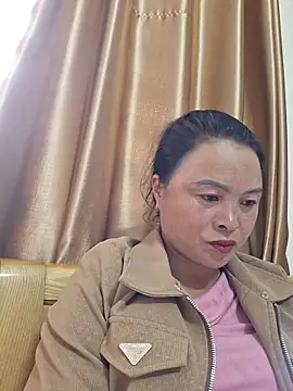 Snapshot of xuxulovezz chatting on February 7, 2026, 9:13 am xuxulovezz online show from February 7, 2026, 9:13 am