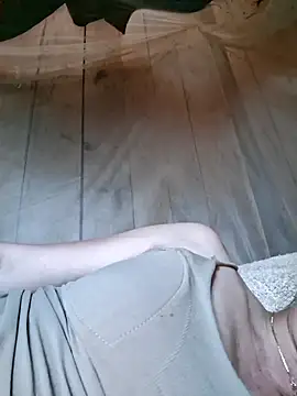 Snapshot of xuxulovezz chatting on March 2, 2026, 5:30 am xuxulovezz online show from March 2, 2026, 5:30 am