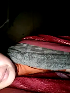 Snapshot of xuxulovezz chatting on March 10, 2026, 2:22 pm xuxulovezz online show from March 10, 2026, 2:22 pm