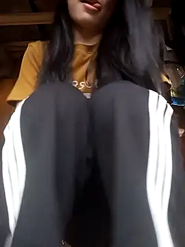 Snapshot of Suny_babyy chatting on September 29, 2025, 1:22 am Suny babyy online show from September 29, 2025, 1:22 am