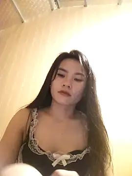 Snapshot of Suny_babyy chatting on October 18, 2025, 4:59 am Suny babyy online show from October 18, 2025, 4:59 am