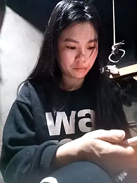 Snapshot of Suny_babyy chatting on November 3, 2025, 10:21 pm Suny babyy online show from November 3, 2025, 10:21 pm