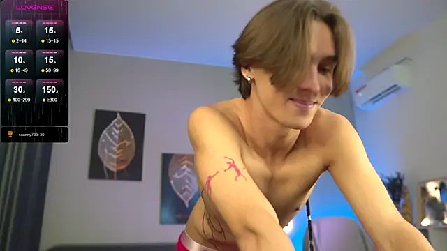 Snapshot of CleoStringer chatting on October 16, 2025, 8:59 am CleoStringer online show from October 16, 2025, 8:59 am