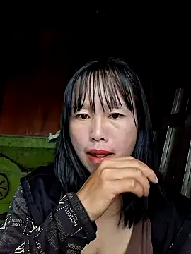 Snapshot of helenzz chatting on September 30, 2025, 12:59 am helenzz online show from September 30, 2025, 12:59 am