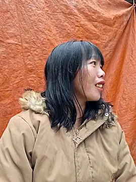 Snapshot of helenzz chatting on October 1, 2025, 1:22 am helenzz online show from October 1, 2025, 1:22 am