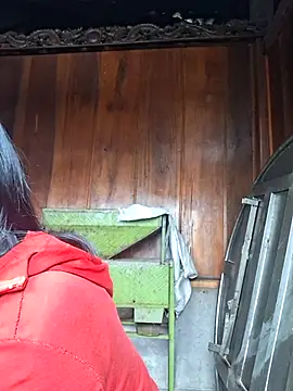 Snapshot of helenzz chatting on October 7, 2025, 12:30 am helenzz online show from October 7, 2025, 12:30 am