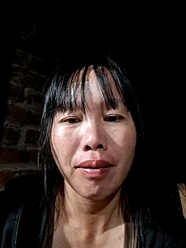 Snapshot of helenzz chatting on October 13, 2025, 12:27 pm helenzz online show from October 13, 2025, 12:27 pm