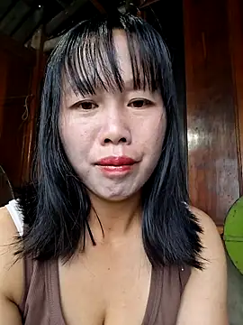 Snapshot of helenzz chatting on October 16, 2025, 12:22 am helenzz online show from October 16, 2025, 12:22 am