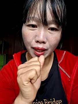 Snapshot of helenzz chatting on October 20, 2025, 1:50 am helenzz online show from October 20, 2025, 1:50 am