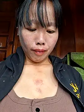 Snapshot of helenzz chatting on October 26, 2025, 5:35 am helenzz online show from October 26, 2025, 5:35 am