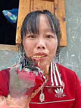 Snapshot of helenzz chatting on October 27, 2025, 6:17 am helenzz online show from October 27, 2025, 6:17 am