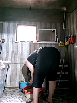 Snapshot of helenzz chatting on November 6, 2025, 12:22 am helenzz online show from November 6, 2025, 12:22 am