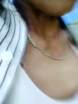 Snapshot of abigail-00 chatting on October 1, 2025, 1:44 am abigail-00 online show from October 1, 2025, 1:44 am