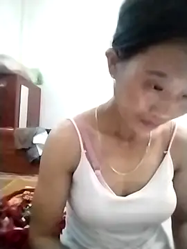 Snapshot of abigail-00 chatting on October 15, 2025, 10:15 am abigail-00 online show from October 15, 2025, 10:15 am