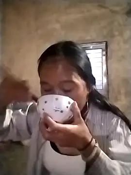 Snapshot of abigail-00 chatting on October 27, 2025, 10:47 pm abigail-00 online show from October 27, 2025, 10:47 pm