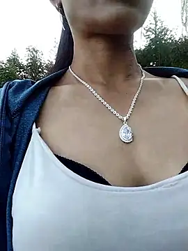 Snapshot of abigail-00 chatting on October 29, 2025, 12:24 am abigail-00 online show from October 29, 2025, 12:24 am