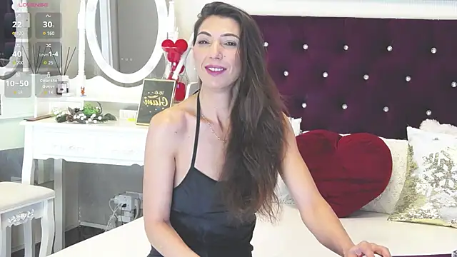 Rossaliaa online show from June 14, 2026, 5:20 am