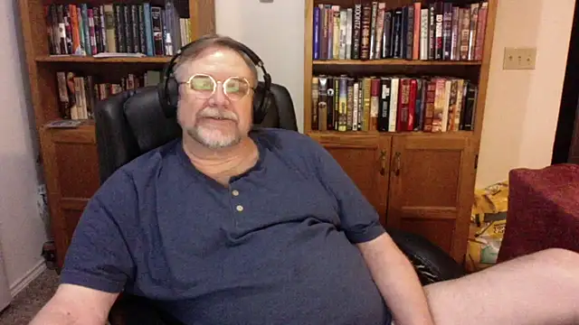 Snapshot of Vinyl22@xh chatting on March 11, 2026, 4:07 am Vinyl22xh online show from March 11, 2026, 4:07 am