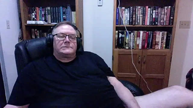 Vinyl22xh online show from July 2, 2026, 3:23 am