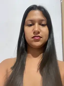 Snapshot of graziele00 chatting on October 6, 2025, 4:10 am graziele00 online show from October 6, 2025, 4:10 am