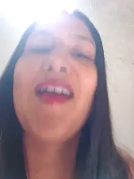 Snapshot of graziele00 chatting on November 11, 2025, 11:10 am graziele00 online show from November 11, 2025, 11:10 am